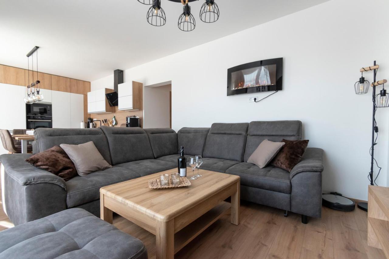 Apartman Jesienka, Hillside Dolny Kubin Exterior photo
